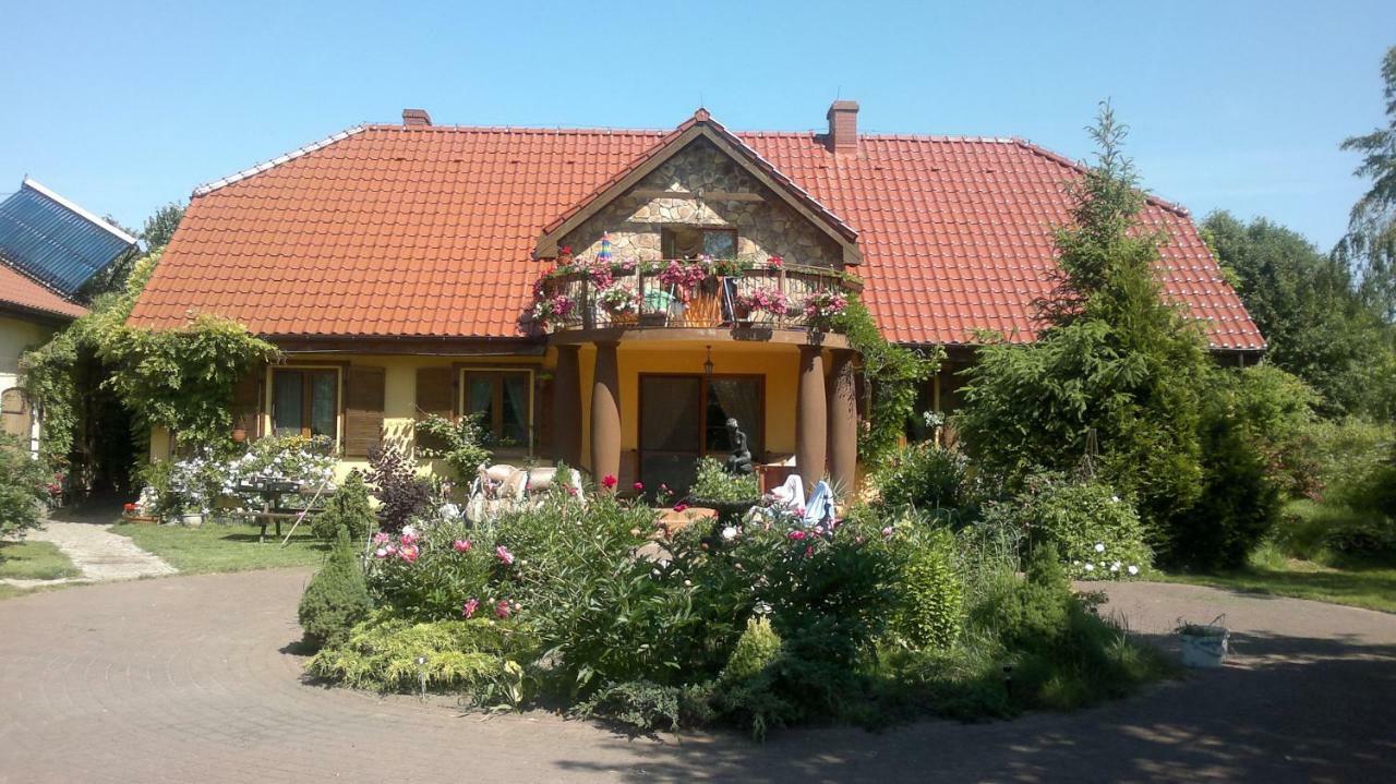 Farm stay Dworska Zagroda Korytowo